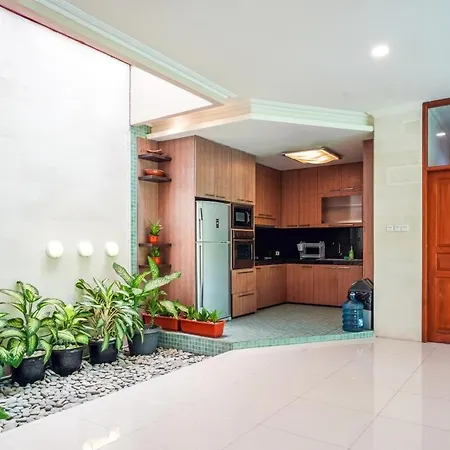 Villa Logan - Kuta - 5 Bedroom - 3 Bathroom Villa - Great Location Exterior photo