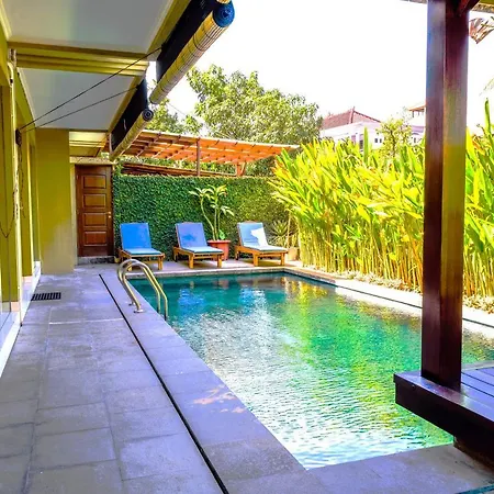 Villa Logan - Kuta - 5 Bedroom - 3 Bathroom Villa - Great Location Exterior photo