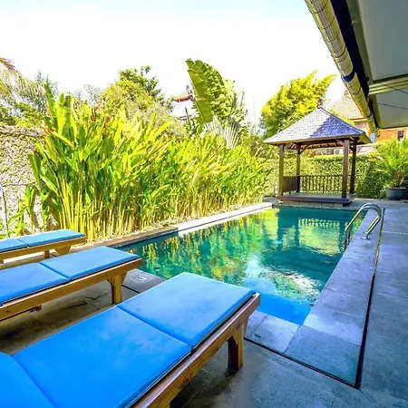 Villa Logan - Kuta - 5 Bedroom - 3 Bathroom Villa - Great Location Exterior photo