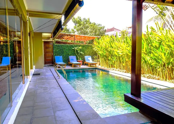 Villa Logan - Kuta - 5 Bedroom - 3 Bathroom Villa - Great Location